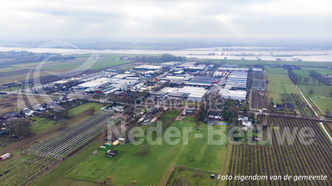 Luchtfoto van bedrijventerrein De Heuning.