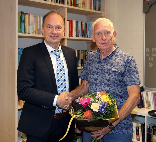 Wethouder Marien Klein met Jan Woldringh